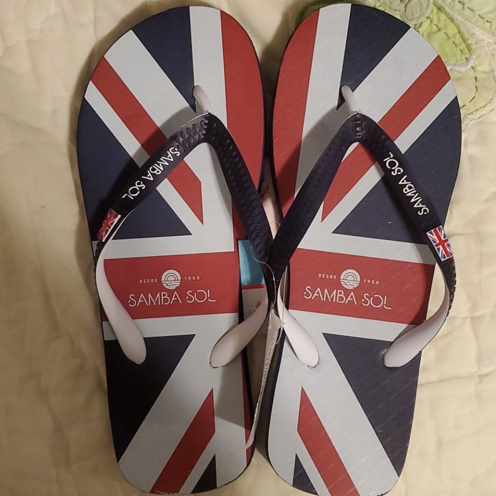 Sandals men size 10/11 new summer flip flops